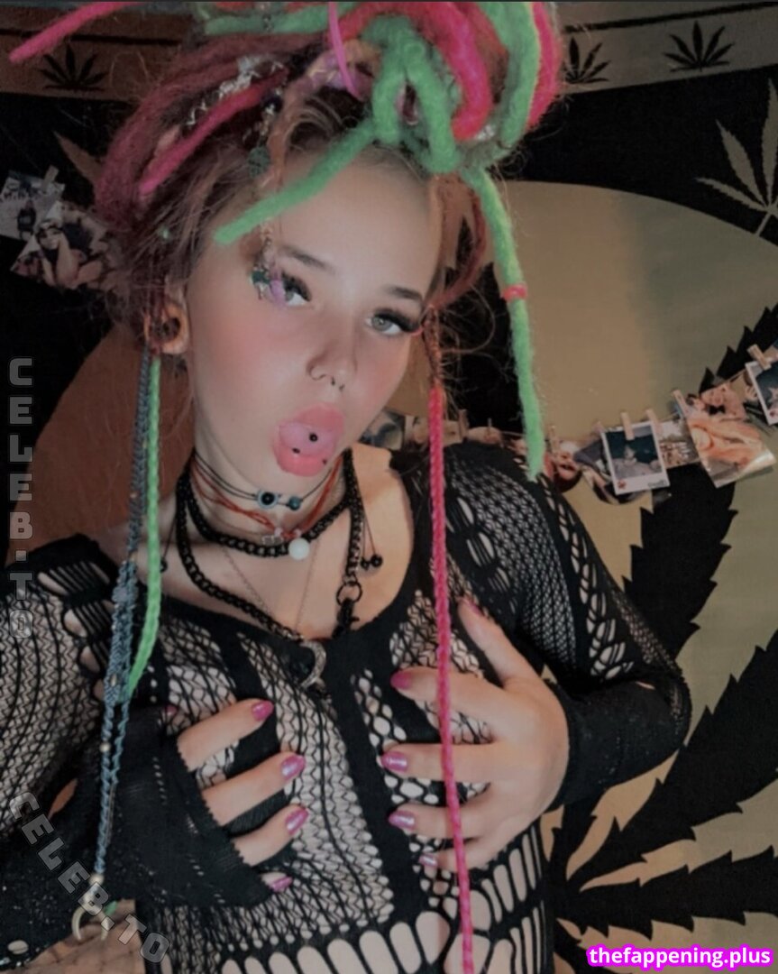 666lina420 / LunaLoves420 / _4lega2lizei0t_ / https: Naken OnlyFans Foto #6