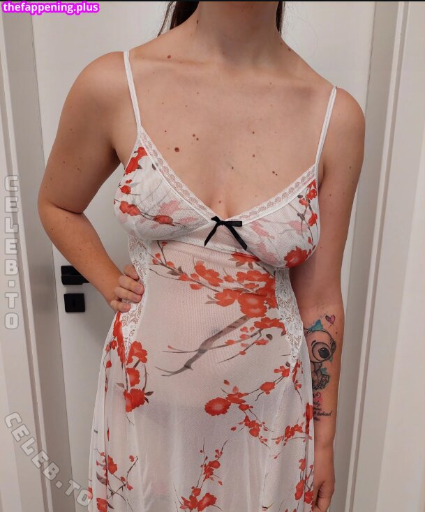 96ti.na / u383119002 Fotografie OnlyFans Dezbrăcată #54