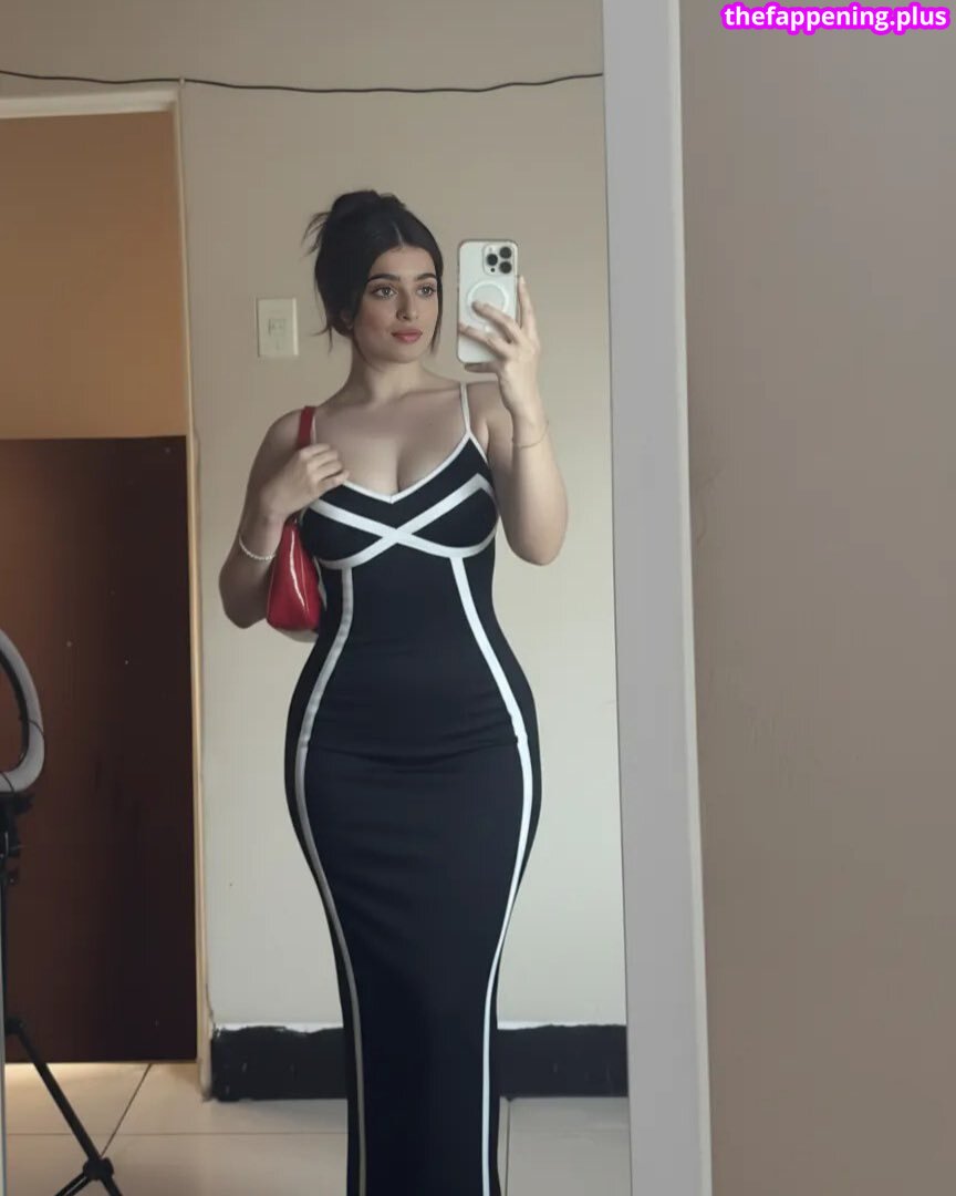 aaniasharmaa / https: Foto OnlyFans Nuda #6