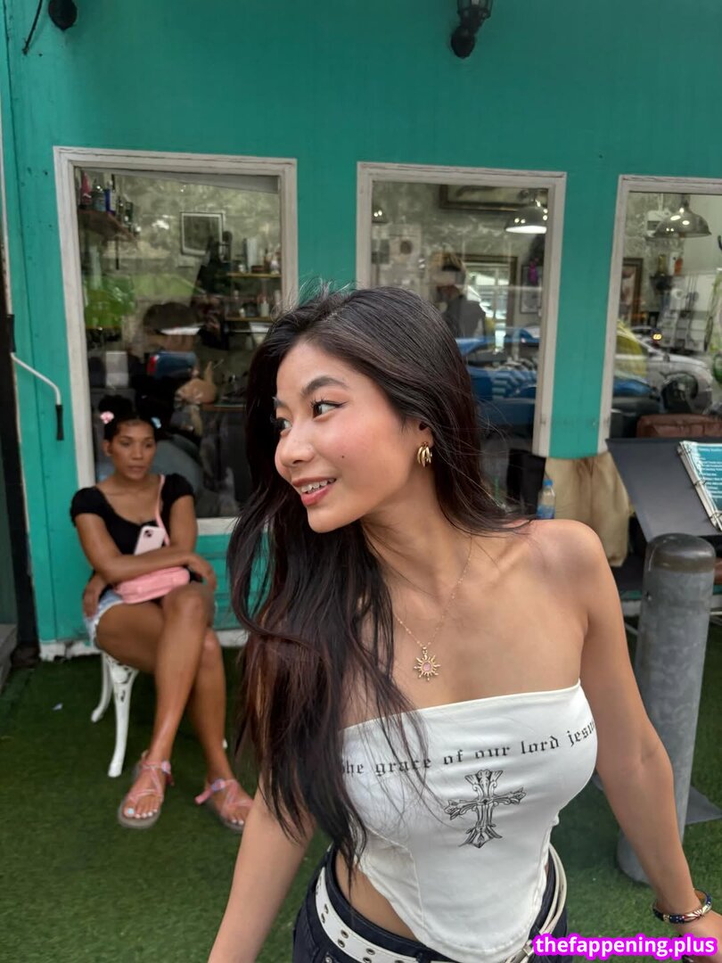 Saipetch B. / aaomhelloo Çıplak OnlyFans Fotoğrafı #206