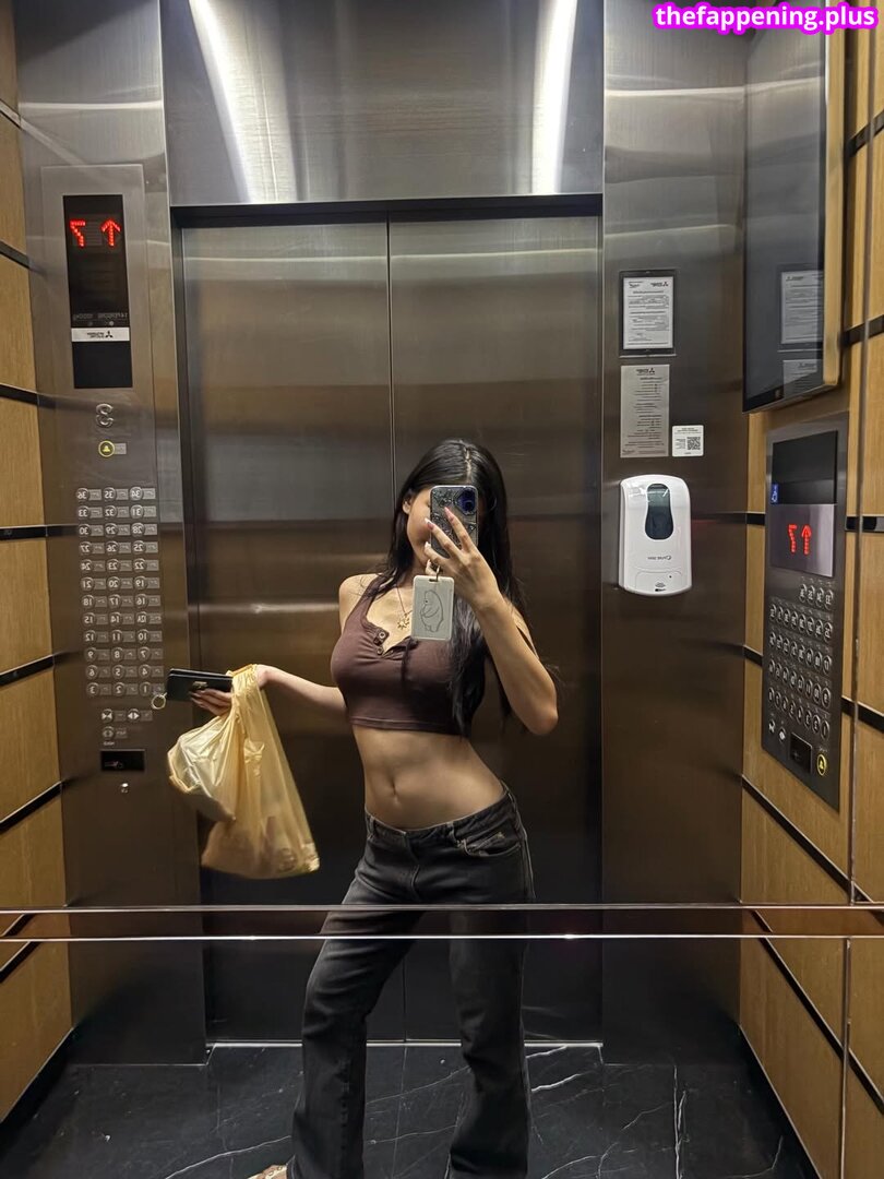 Saipetch B. / aaomhelloo Meztelen OnlyFans Fotó #208
