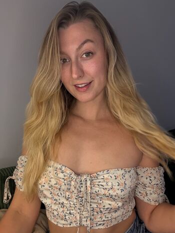 Alexa Grace