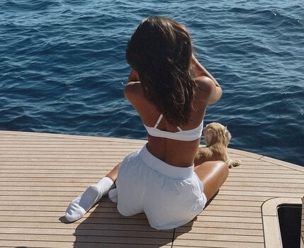 Alexandra Saint Mleux