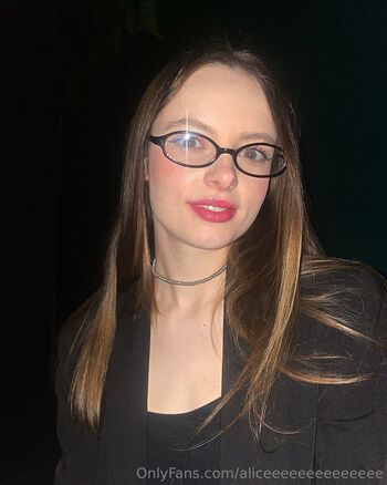aliceeeeeeeeeeeeee