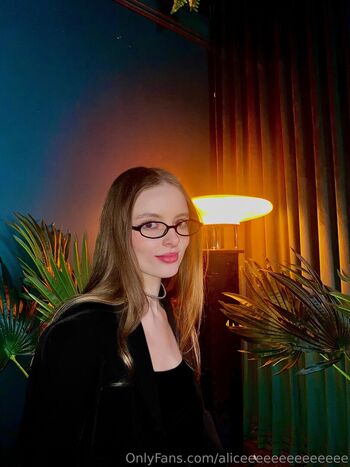 aliceeeeeeeeeeeeee