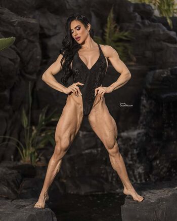 Alicia Romero IFBB Pro