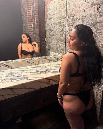 Alilrooj Hotgirlcity