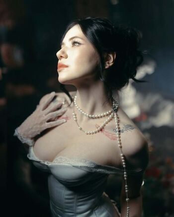 Alina Becker - Social Media