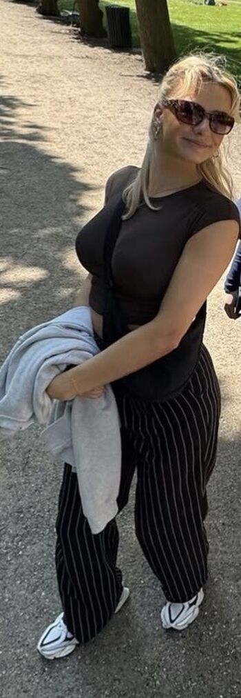 Amykemptravels Darts Dancers