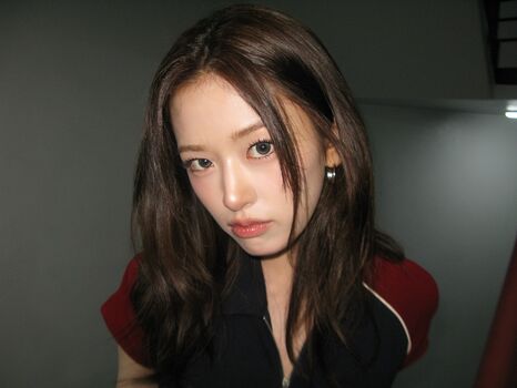 An Yujin 안유진 |