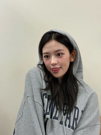 An Yujin 안유진 |