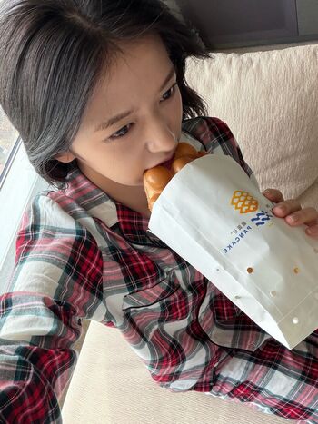 An Yujin 안유진 |