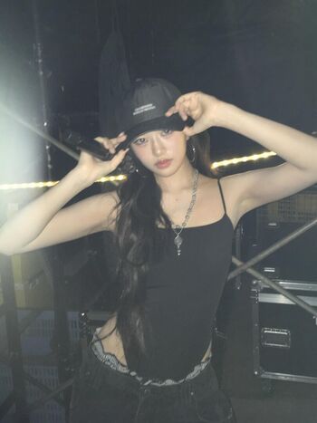 An Yujin 안유진 |