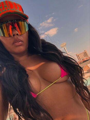 Angela Simmons