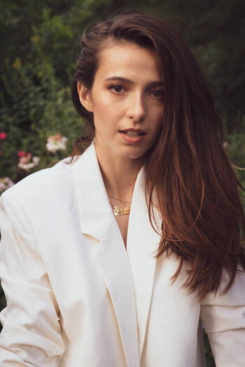 Anjelica Bette Fellini