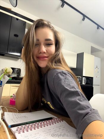 annalittlevip