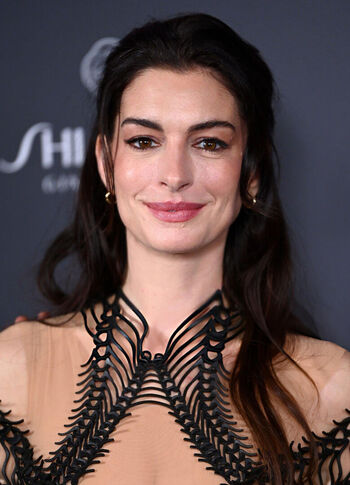 Anne Hathaway