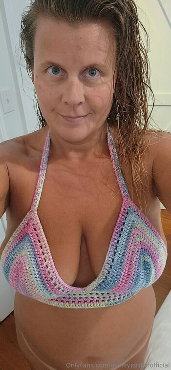 ashleyjordanofficial