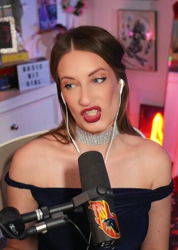 BasicWitGirl
