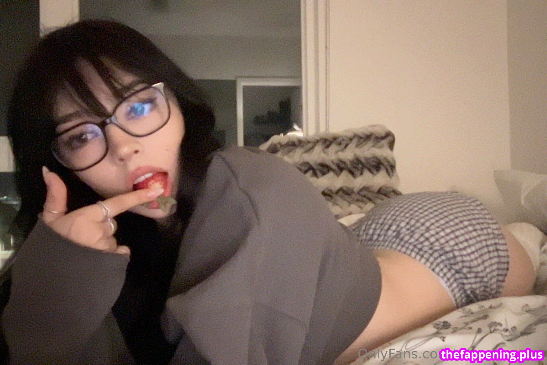 bbaybeebirkin  / bbaybeebirkin / chocoostrabieee / riukumabear / lilpinkiezzz / bigbirkinbaagg Nagie OnlyFans Zdjęcie #14