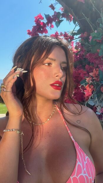 Bella Thorne
