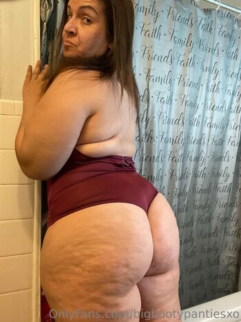 bigbootypantiesxo