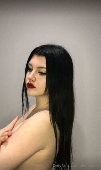 blond.ellie