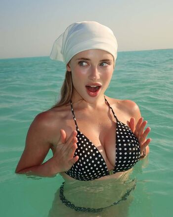 Blondinka Drive Angelina