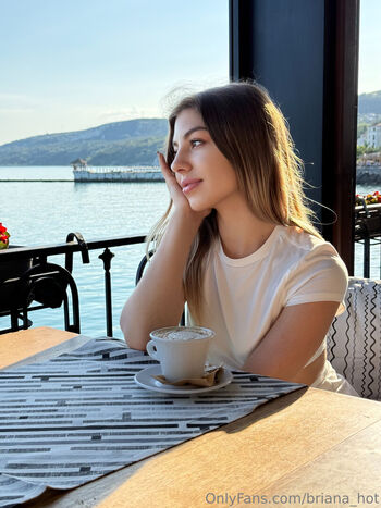 briana_hot