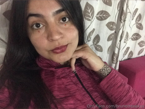brunettesexyy