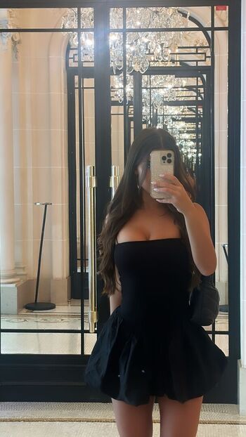 Caitlin strezovski. Caitlinstrez