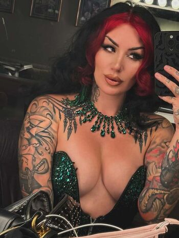 Cervena Fox