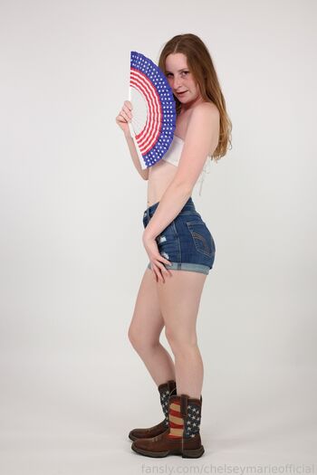 chelseymarieofficial