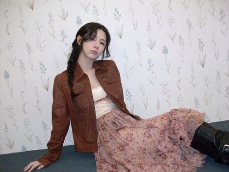 Cho Mi-yeon (Miyeon) - i-dle [(G)I-dle]