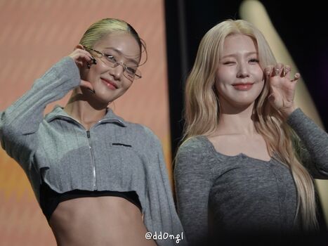 Cho Mi-yeon (Miyeon) - i-dle [(G)I-dle]