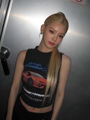 Cho Mi-yeon (Miyeon) - i-dle [(G)I-dle]