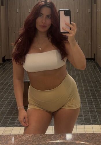 Curvy Goddesses