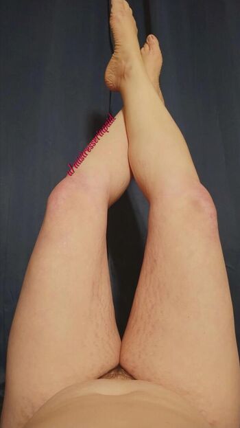 Curvymilftwinkletoes