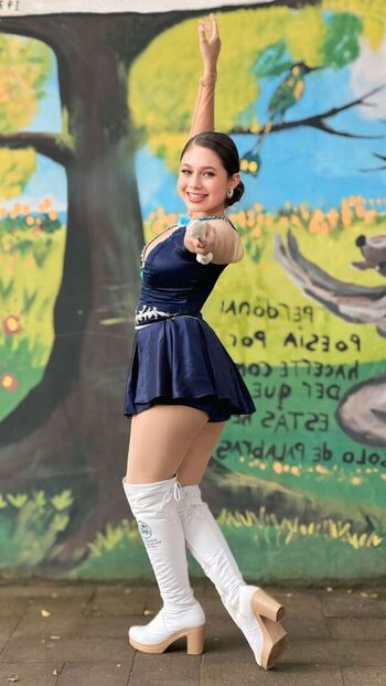 dafnealvaradooficial