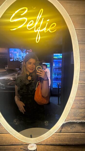 Elise ASMR