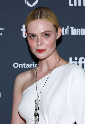 Elle Fanning