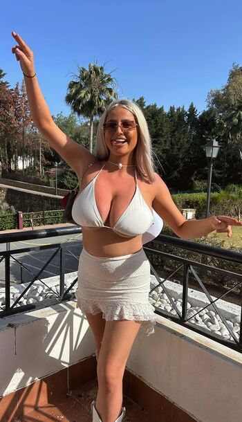 Eve Elizabeth Taylor