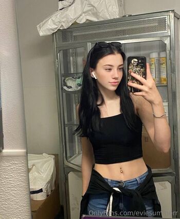 eviesummerr