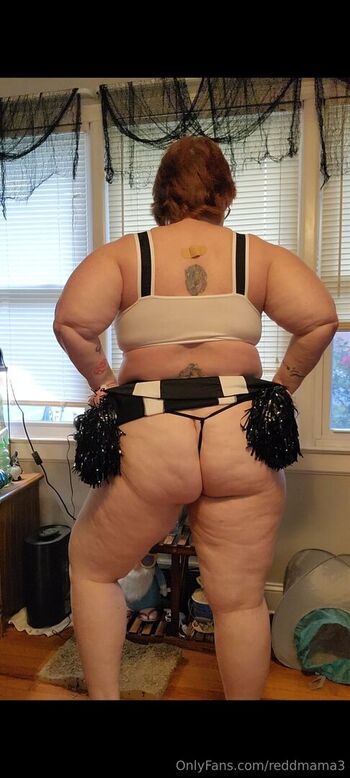 Faith and Courtney (mommyndme)