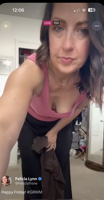 FeliciaTrone