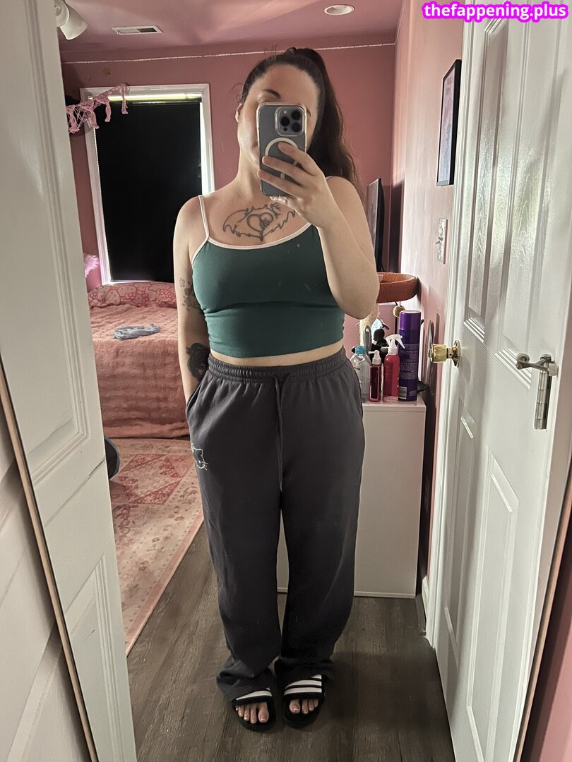 ffs_roxanne / ffsroxanne / https: Nude OnlyFans Photo #1