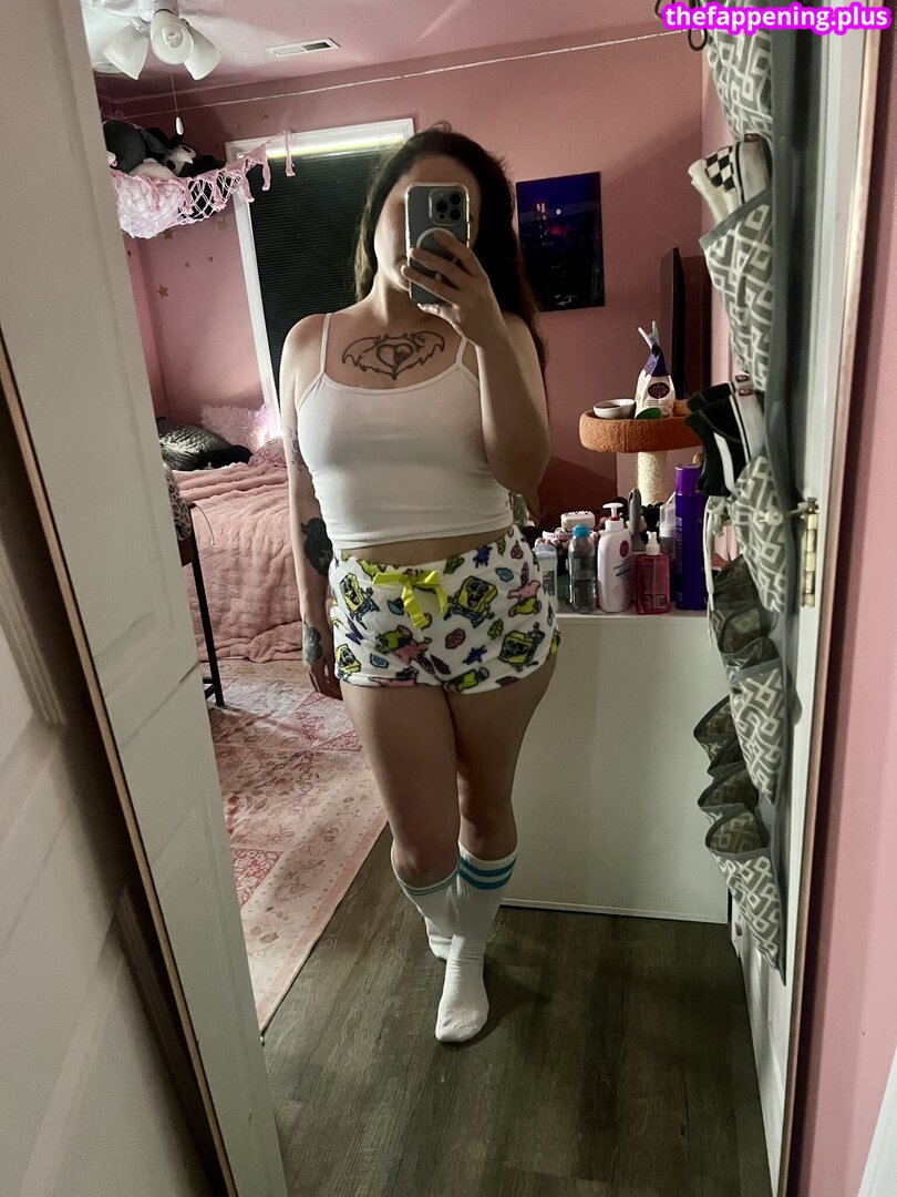 ffs_roxanne / ffsroxanne / https: Nude OnlyFans Photo #4