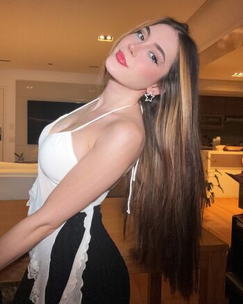 Gabriela Zambrozuski