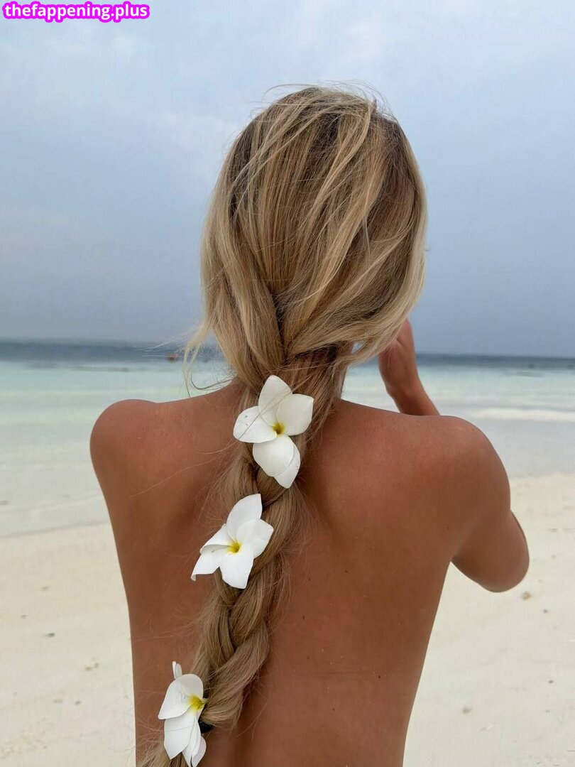 Elizaveta Stefanovna / Genlistef / jenandfreddie Foto OnlyFans Nua #35