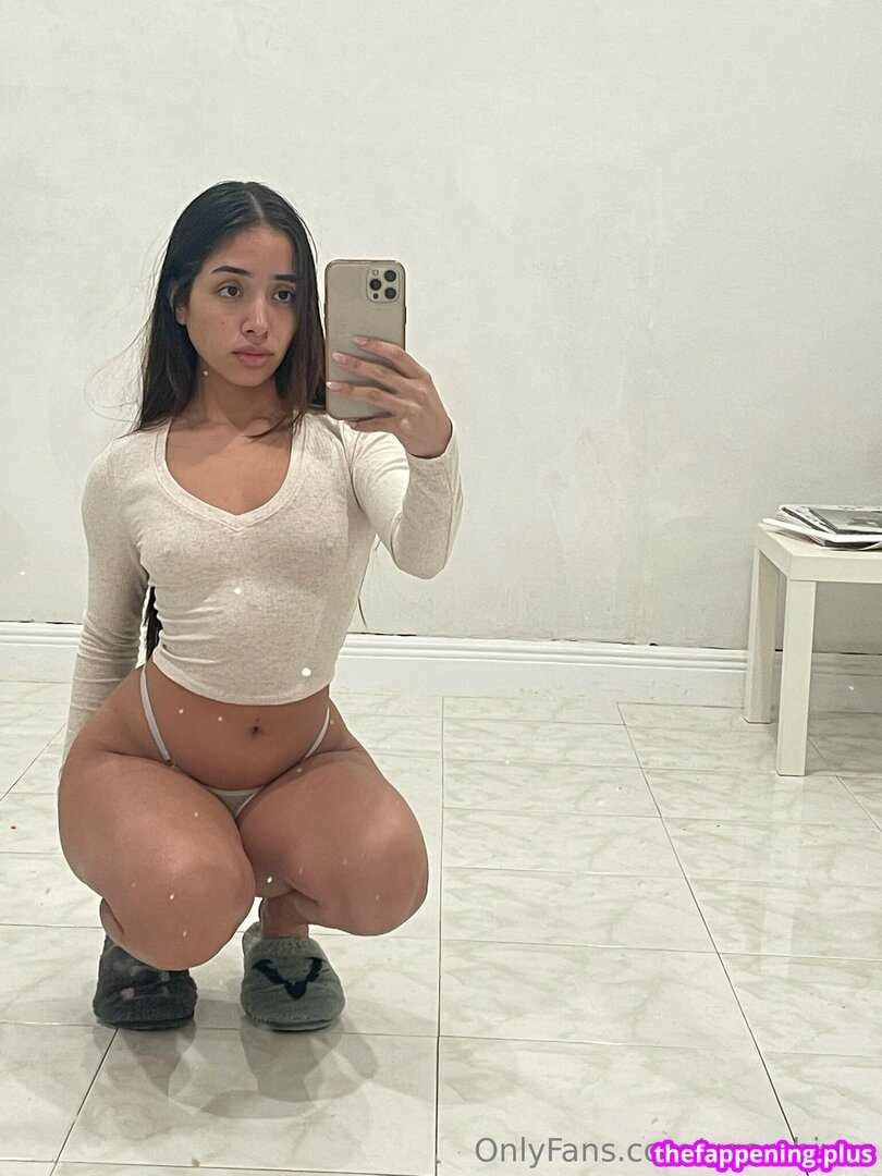 ggpleasee / gigiimami / gigimamiii / goblinplease Fotografie OnlyFans Dezbrăcată #59